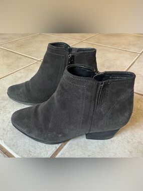 Blondo Black Suede Ankle Boots Waterproof